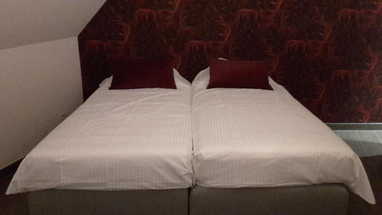 Bed and Breakfast Casa della Nonna Zwalm Esterno foto